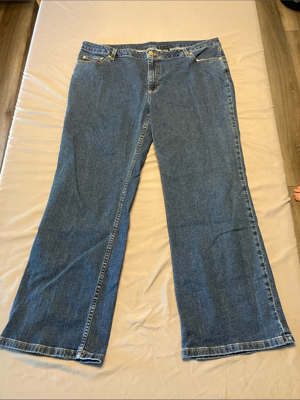 Liz Claiborne Classic Dark Blue Wide-Leg Jeans